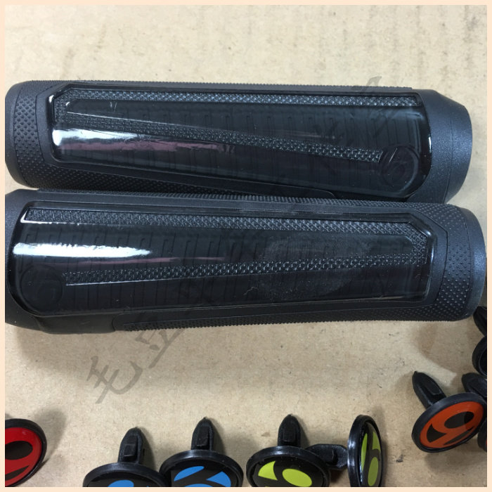 Poignées de vélo - Ref 2342979 Image 7