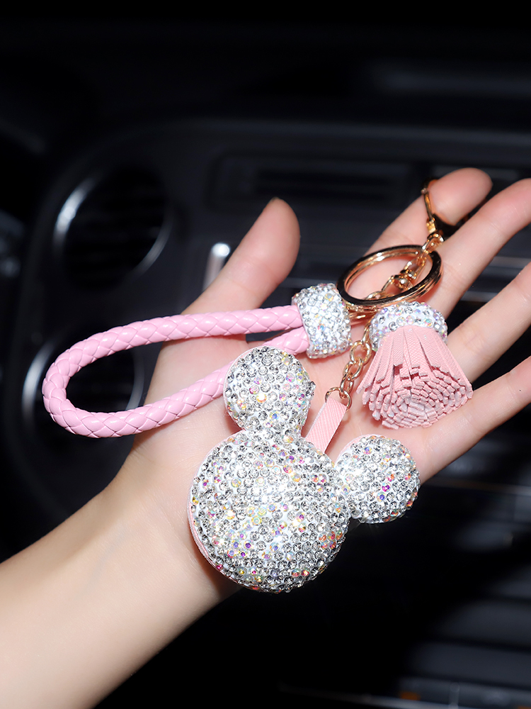 Net red diamond car keychain pendant car decoration Mercedes BMW keychain lock key buckle female cute cartoon