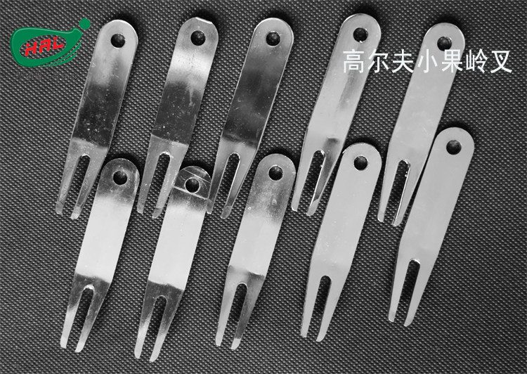 Golf green fork classic long metal ball fork green repair fork fairway repair tool fork mark