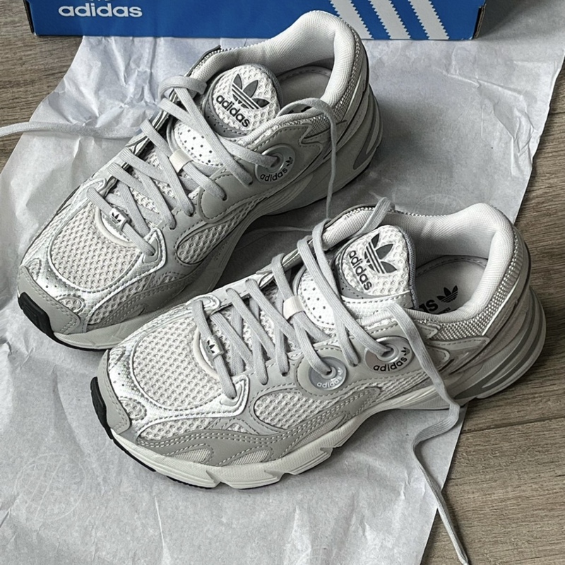 Adidas Women's Casual Sneakers Retro Dad Shoes Silver Gray Height-Increasing Running Shoes Gz3569