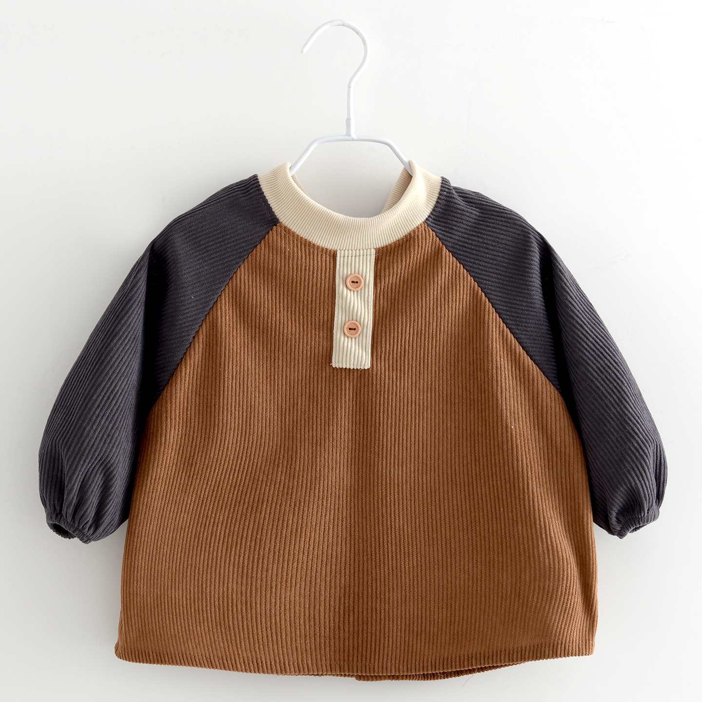 Autumn and winter stain-resistant eating blouses for boys and girls