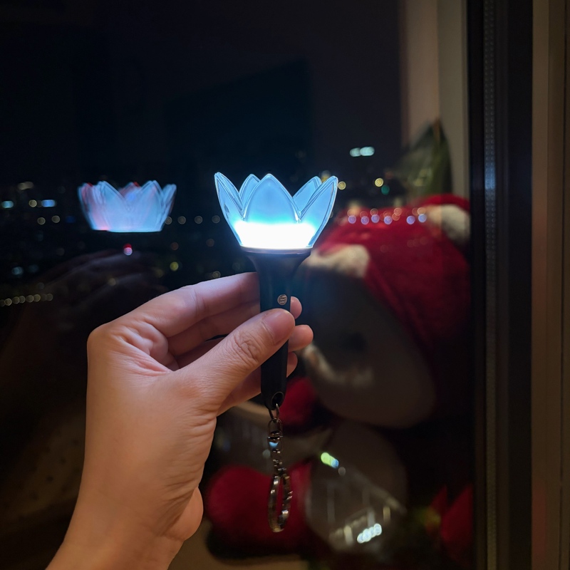 LAOSHU Bigbang 20Th Anniversary Crown Light Mini Support Stick Keychain Glowing Color-Changing Concert Fifth Generation