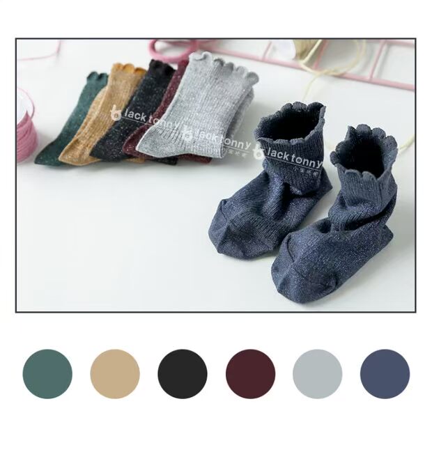 Tất nhỏ màu đen rùa trẻ em mùa thu và mùa đông cô gái mới công chúa cotton vớ ren bé vớ 6-8 tuổi tất cotton mỏng đẹp