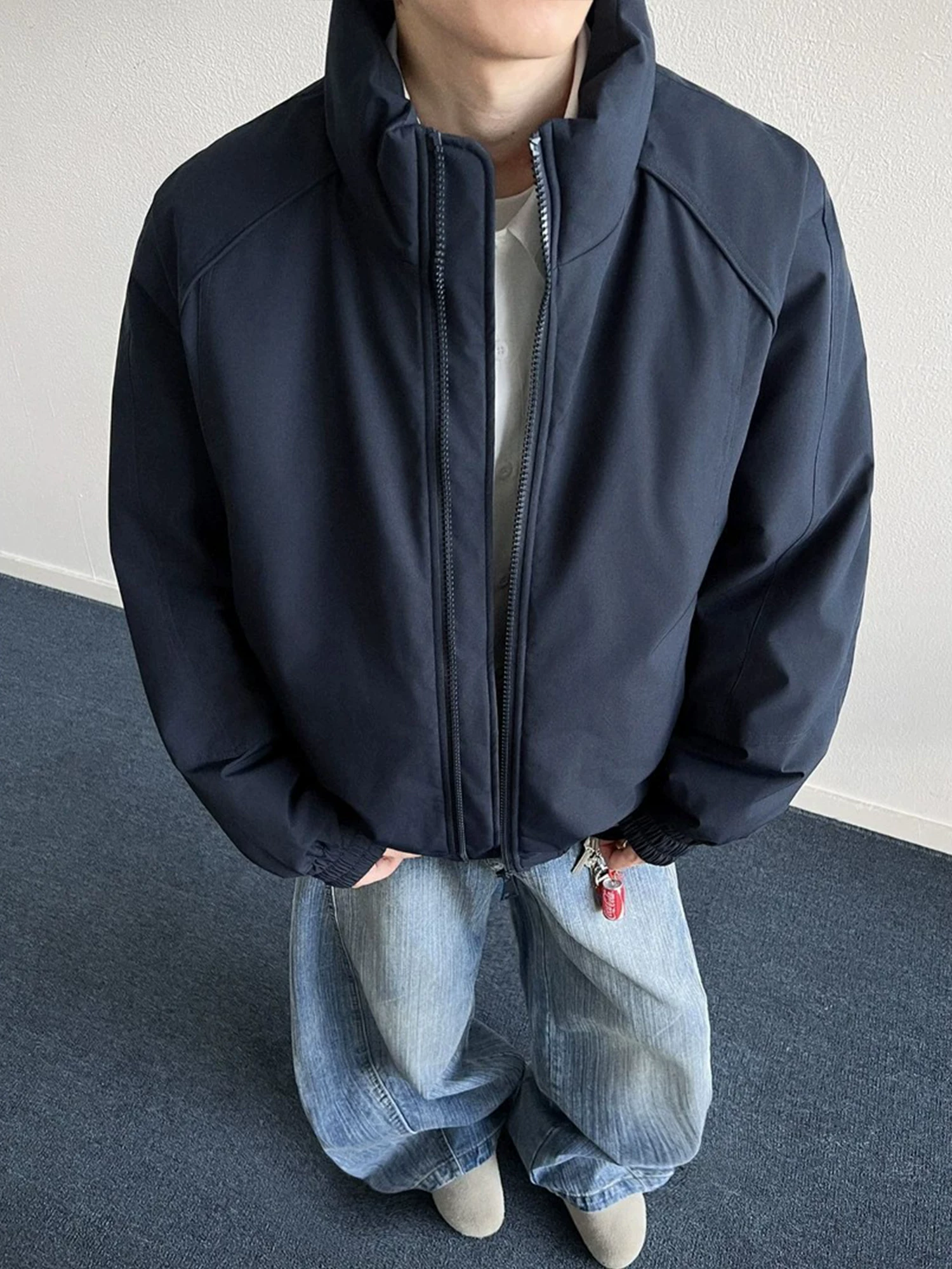 Short men's winter down jacket, American style