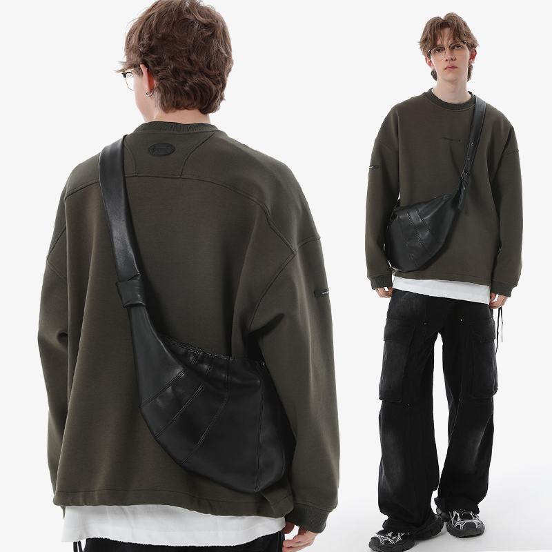 French-Style Niche Designer Dumpling Bag, Trendy Men's Chest Bag, Crossbody Bag, Croissant Bag, Leather Men's Bag, Large Bag