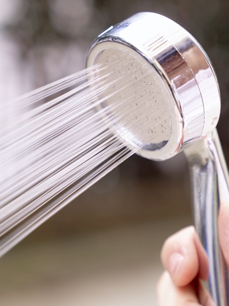 Niu Ren Outdoor self-driving tour bed car electric shower car portable camping bath field pump