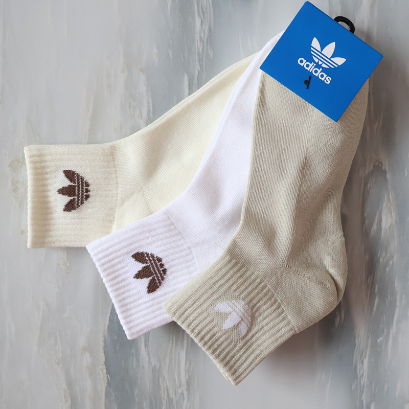 Adidas Trefoil New Multi-Color Towel Bottom Breathable Socks Mid-Short Socks Three Pairs Iu2698 Adidas Trefoil New Multi-Color Towel Bottom Breathable Socks Mid-Short Socks Three Pairs Iu2698