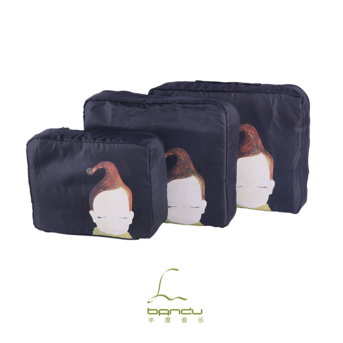 Containing the bag three sets of fowva laughing and laughing