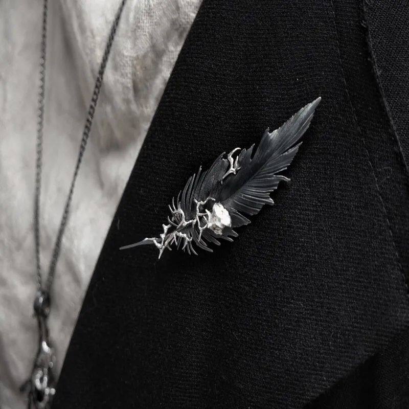 Original handmade feather thorn rose brooch, niche design, high-end and elegant, unisex pin accessory, birthday gift.
