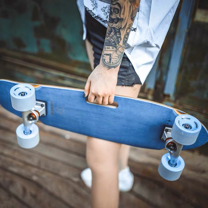 UNKNOWN Professional big fish board Infinite skateboard Campus work walking brush street road board bingo skateboard