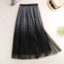 2018 mùa hè phong cách mới hoang dã mỏng cao eo gradient sáng lưới sợi Một từ xếp li giữa chiều dài nửa chiều dài váy A36 chân váy tầng ngắn Váy