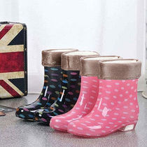 Korean fashion rain shoes womens water shoes in the middle tube warm plus velvet removable non-slip waterproof rain boots wear-resistant adult rubber shoes