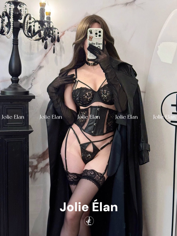 Jolieelan·Sweet Spy·French Lace Sexy Fishbone Leather Patchwork Push-Up Waist-Cinching Lingerie Set
