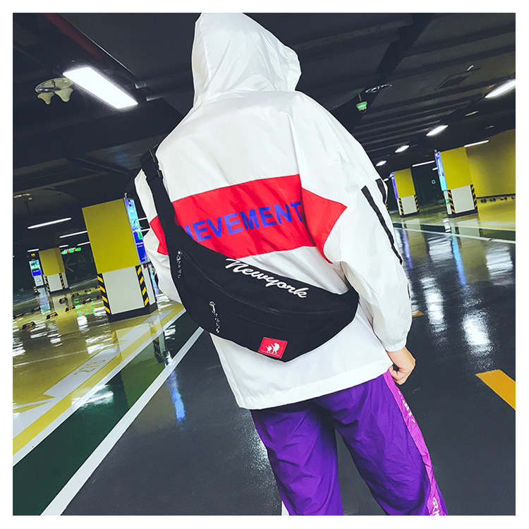 Túi ngực nam phiên bản Hàn Quốc 2018 túi mới nam đa năng đeo vai Messenger túi bf nữ cá tính street hip hop bag - Túi của con người túi charles & keith