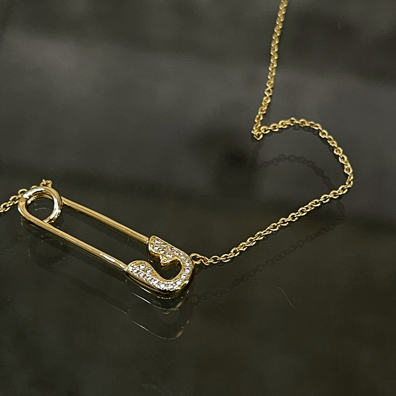 INNOSENSE Summer Diamond Brooch Necklace Women's Niche Design Simple Light Luxury High-end Clavicle Chain Pendant