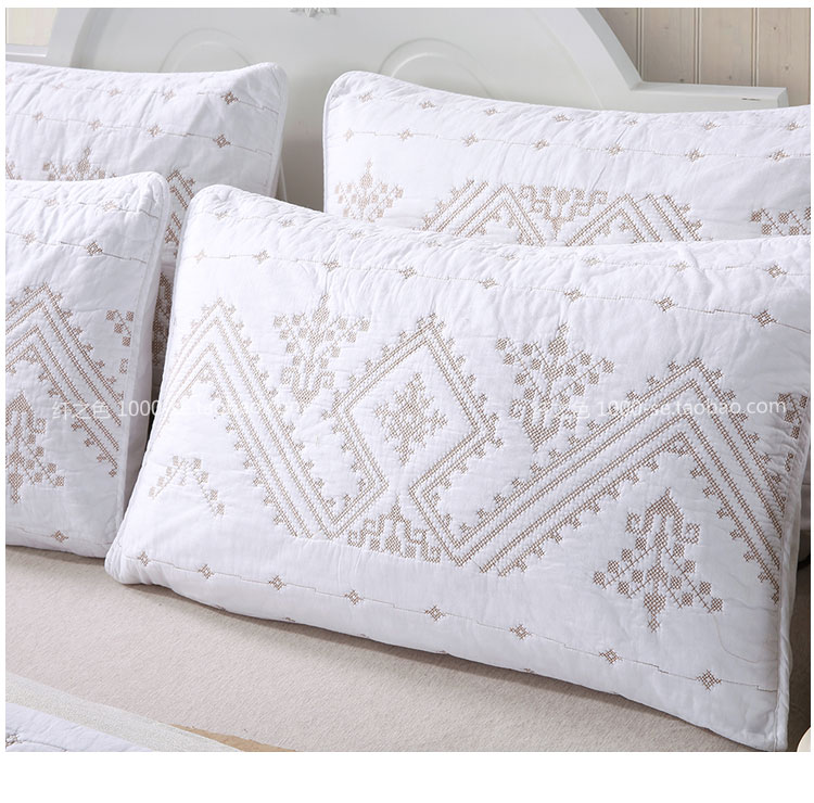 Cotton retro điều hòa không khí màu rắn Pháp được phủ trắng bởi giường bao gồm ba bộ chăn đôi ga giường cute