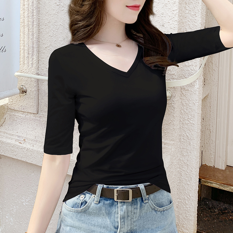 Black Mid-Sleeve V-Neck T-Shirt for Women, Slim Fit, 2026 Spring and Autumn New Style, Beautiful Five-Quarter Sleeve Base Shirt, Inner Wear Half-Sleeve Top