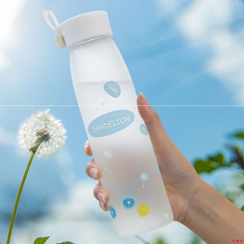 Glass water cup portable creative trend personality cup students Han Education Qingxin Simple Sen Sen red water bottle small