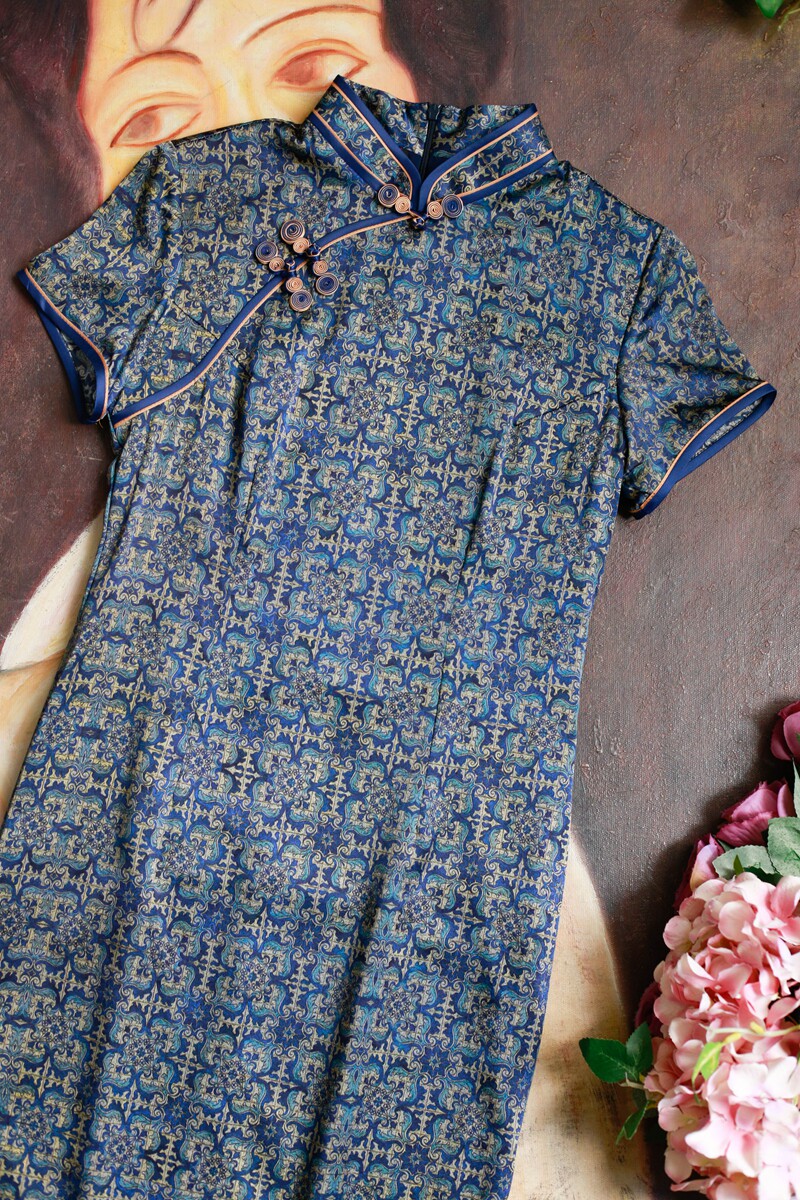 Atmospheric elegance Feminine Vintage disc buckle silk print shows lean temperament qipao dress MA461