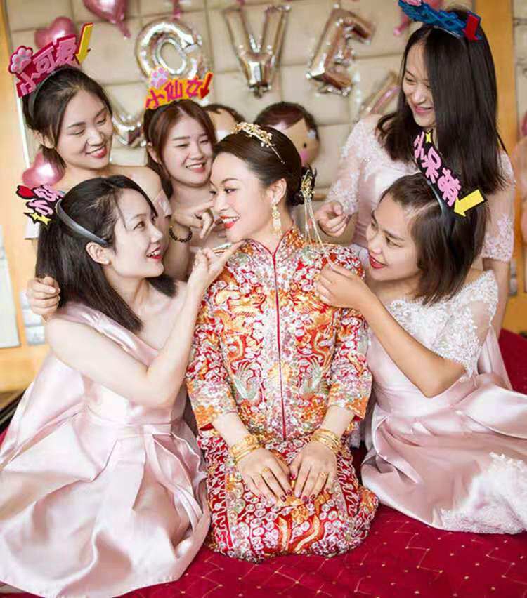 yours Forever hair hoop hair accessories wedding succession Blocking Door Props Funny Literal Brothers Group Bridesmaids-Taobao