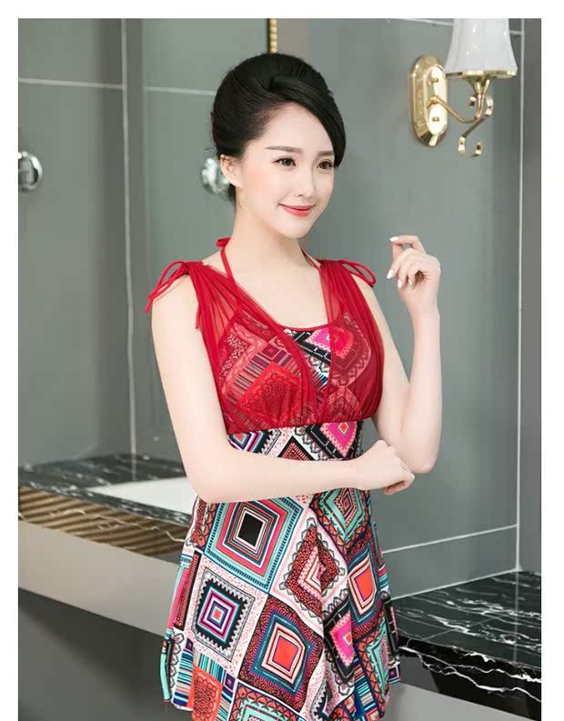 Áo tắm trung niên nữ bảo thủ chia váy che bụng giảm béo mùa xuân nóng mẹ trung niên mẫu quần bơi cỡ lớn bikini 2 mảnh màu trắng