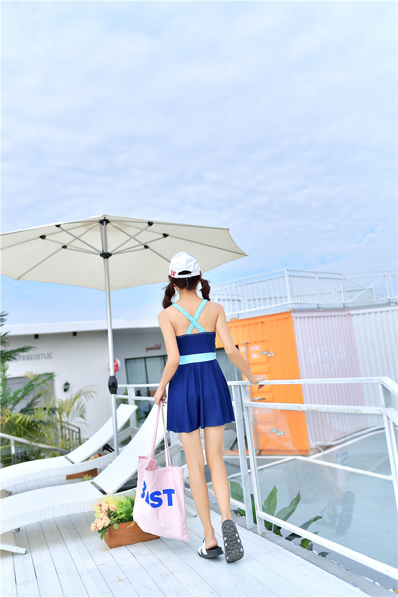 Đồ bơi một mảnh kiểu váy 12 tuổi 13 thanh niên 14 trẻ lớn 15 bé gái 16 học sinh trung học cơ sở Hàn Quốc đồ bơi bảo thủ đồ bơi nữ liền thân dài tay