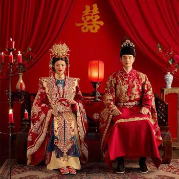 Ming-Style Hanfu Wedding Attire 2024 New Chinese Style Bride's Wedding Dress Couple's Phoenix Crown and Veil with Intricate Suzhou Embroidery