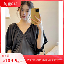 2022 new summer gestational woman dress short sleeve v collar short sleeve design sensation spicy mother fashion Korean version pure color dress dress