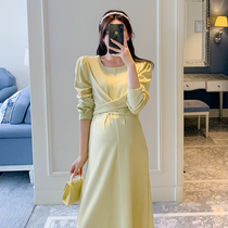 Pregnant women spring dress 2021 new medium-long-sleeved skirt loose large size Korean version of the wild long dress