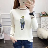 Белый вышитый маленький свитер (без бархата)