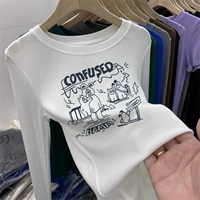 Белые длинные буквы, маленькие свиньи