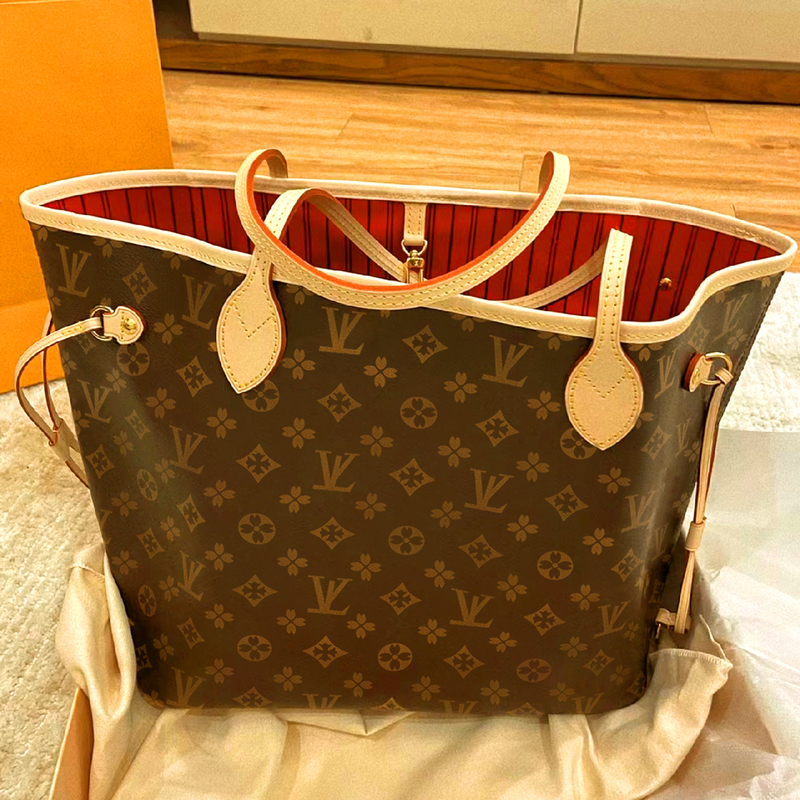 Hong Kong Genuine 2026 New Versatile Vintage Leather Large-Capacity Tote Bag with Detachable Shoulder Strap and Underarm Shopping Bag for Women