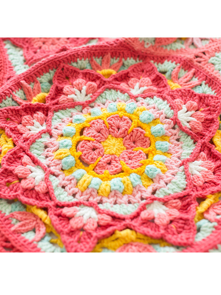 Sister Su Su’s beautiful Mucha patchwork blanket weaving handmade DIY yarn ball blanket material package to pass the time