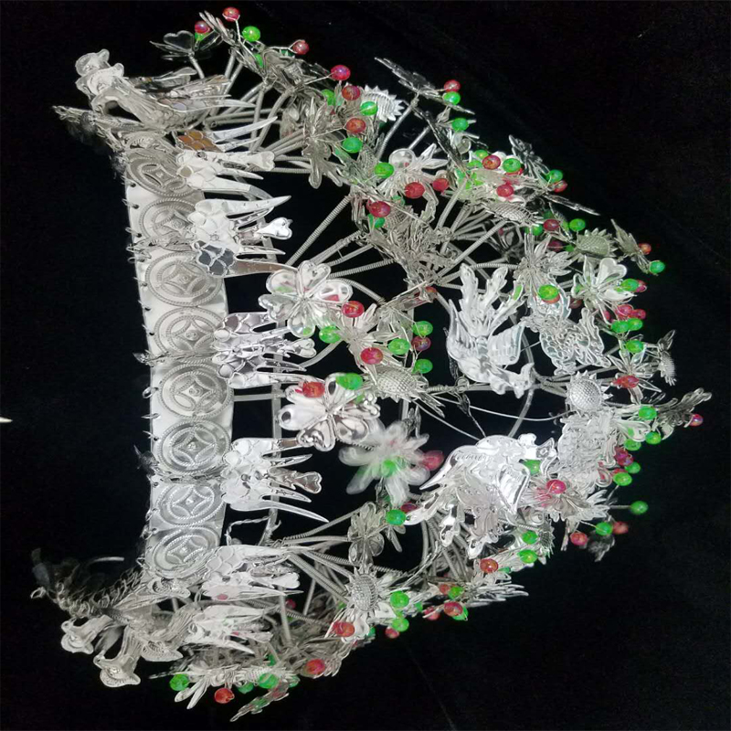 Miao Dong ethnic characteristics Handicrafts Stage Makeup New Lady Makeup Walk Show Suit