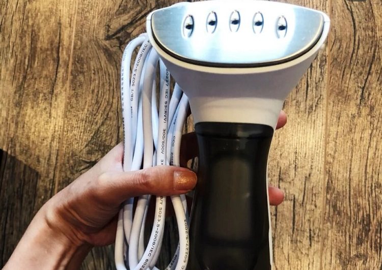 新品苏泊尔手持挂烫机，衣物随时如新