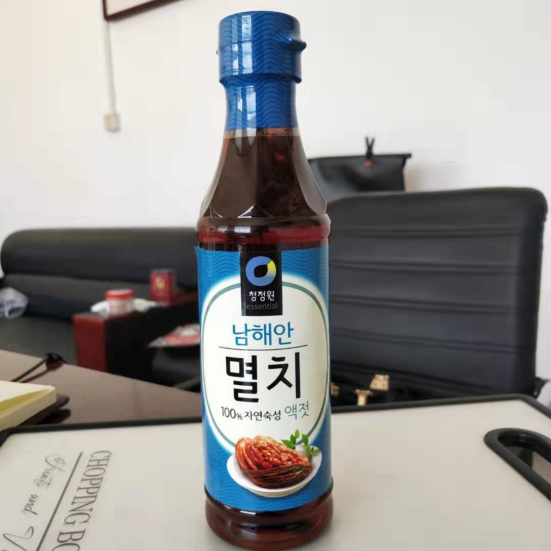  South Korea imported Qingjing garden fish sauce blue bottle silver fish juice Korean kimchi spicy cabbage special seasoning 500g