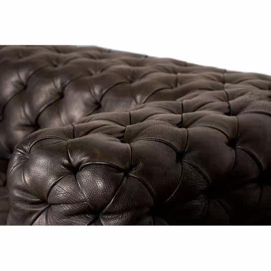 PARABELLUM CHESTERFIELD SOFA Chesterfield bison leather sofa