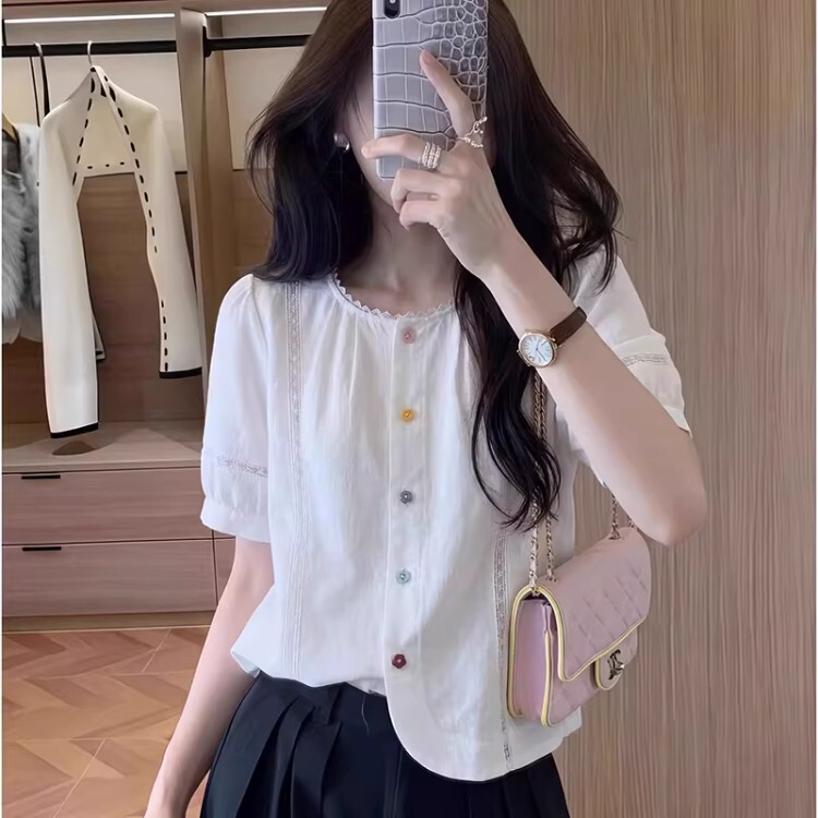 French-Style Elegant and Beautiful White Top with High-End Design, 2026 Summer New Fashion Youthful Shirt for Women