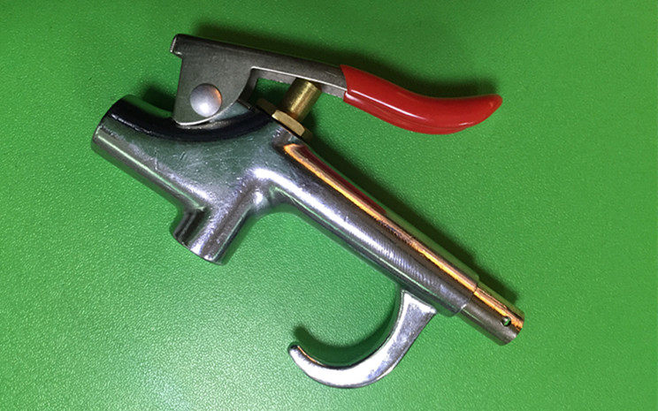 Taiwan's right-hand high pressure blown dust gun pneumatically except dust BG-8 blow gun small blow gun green card gas gun
