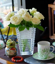 ins wind net red flower bottle pendulum pieces living-room flower arrangement water raising flowers light and luxurious crystal clear glass advanced sensation