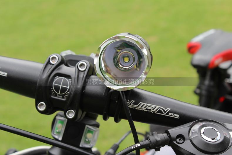 Lumière vélo - phare - Ref 2400323 Image 76