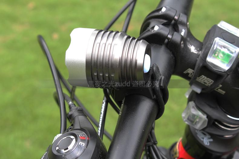 Lumière vélo - phare - Ref 2400323 Image 81