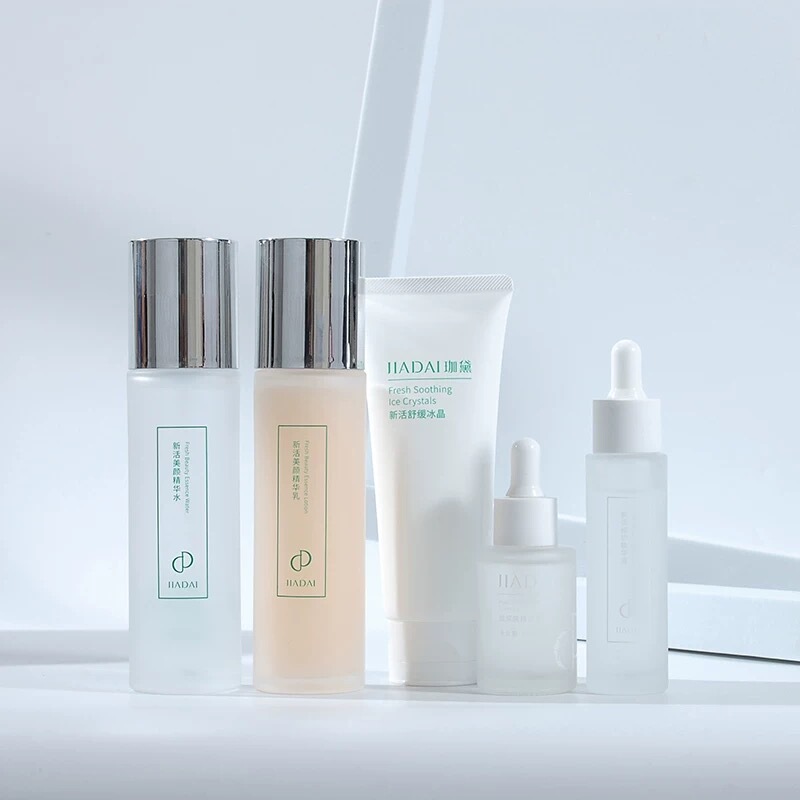 Physical Store Jia Dai Cocktail Assists in Blending Deep Hydration, Locking in Moisture, Super Penetration, Easy Absorption, and Moisturizing
