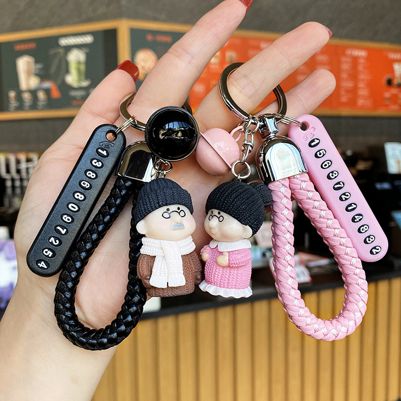 Couples a pair of cartoon doll car keychain cute anti-loss number plate keychain ring pendant men and women