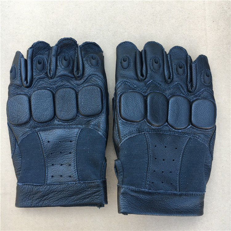 Chase after you run lost shoe special warfare half a finger tactical glove.