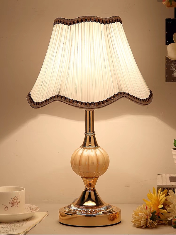High-End Atmospheric Table Lamp for Bedroom, Romantic Warm Light, Fashionable 2024 Master Bedroom Bedside Counter Lamp with Adjustable Brightness High-End Atmospheric Table Lamp for Bedroom, Romantic Warm Light, Fashionable 2024 Master Bedroom Bedside Counter Lamp with Adjustable Brightness