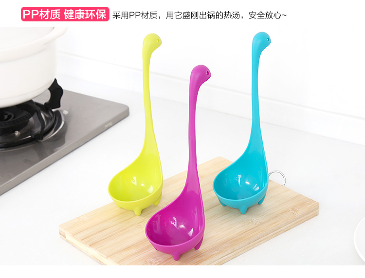 Dụng cụ nhà bếp bằng nhựa có tay cầm dài có thể treo lên thìa lớn Chiếc thìa quái vật hồ xinh xắn có thể đứng lớn cháo thìa lớn - Phòng bếp kệ gia vị