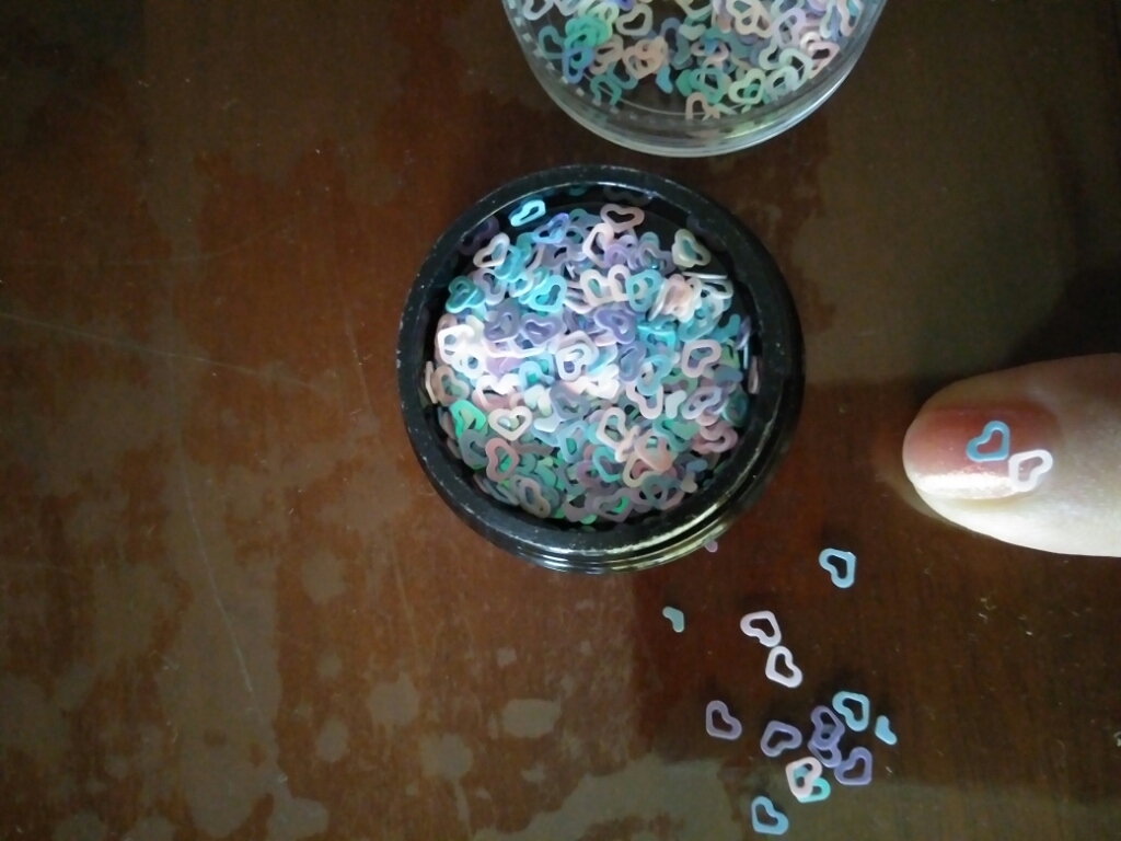 美甲炫彩亮片哪款型号好用质量怎么样，学生党的使用感受,第8张