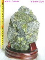 Myanmar olivine rough olivine samples net weight 2 6kg large crystal good body distribution