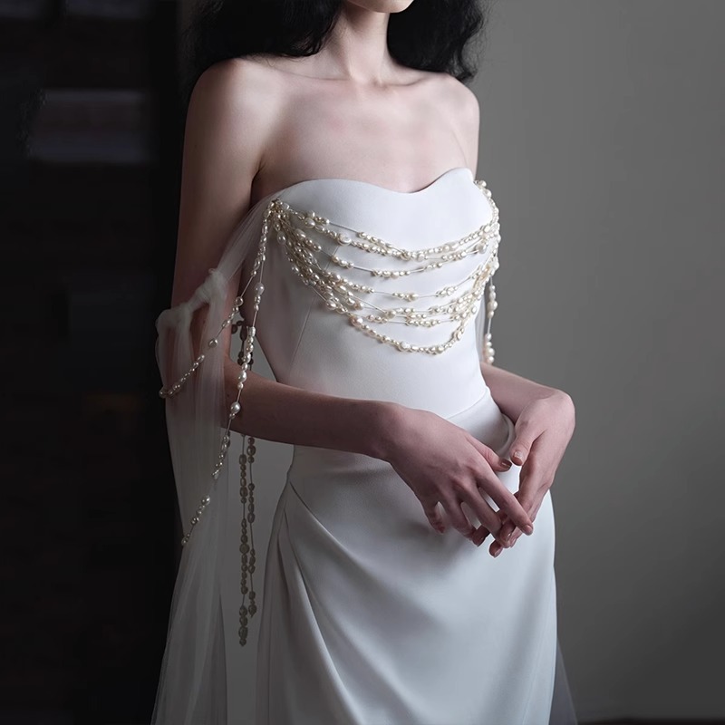 Fashionable evening dress, advanced wedding dress, open shoulders,  Fashionable evening dress, advanced wedding dress, open shoulders,